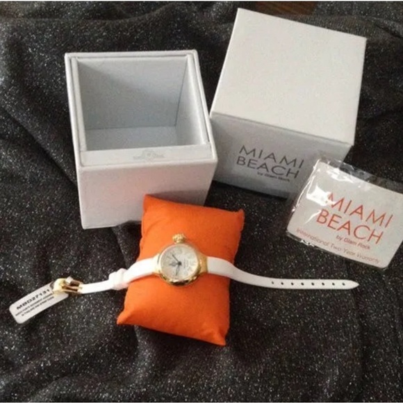 NEW MIAMI BEACH x GLAM ROCK “ART DECO” WHITE SILICONE GOLDTONE THIN STRAP WATCH - Picture 10 of 10